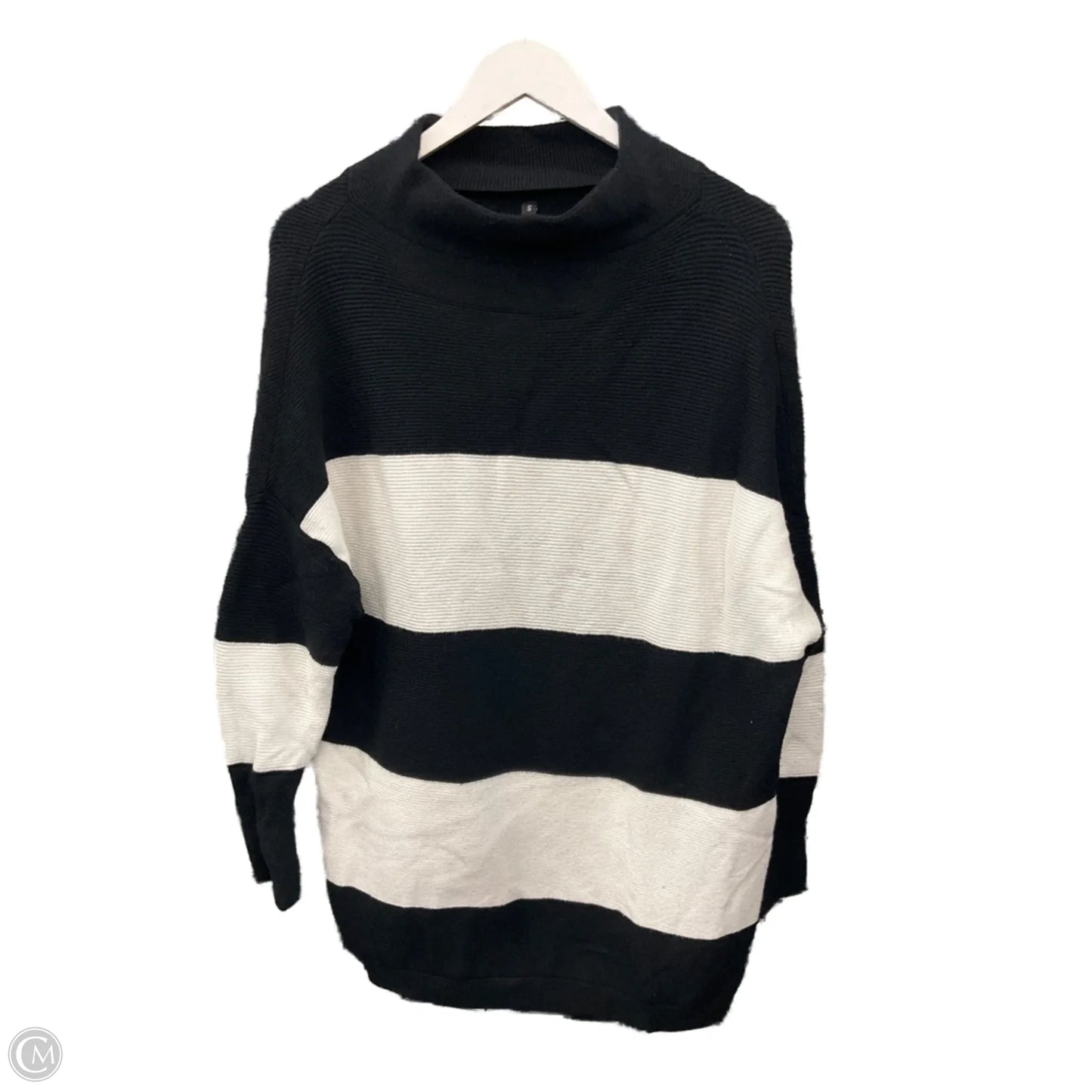 Sweater By Clothes Mentor In Black & White, Size: S