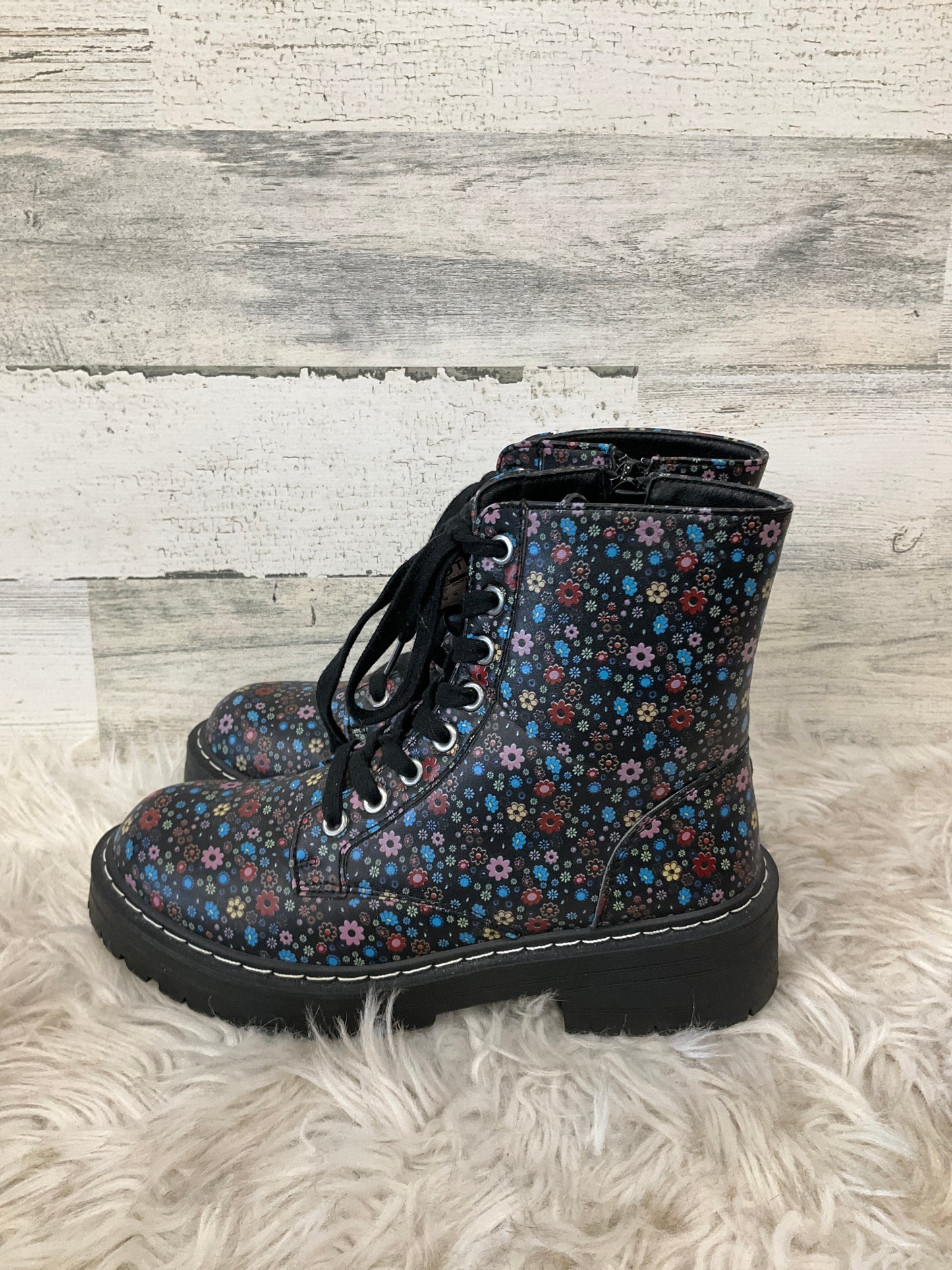 Boots Ankle Heels By Sugar In Multi-colored, Size: 6.5
