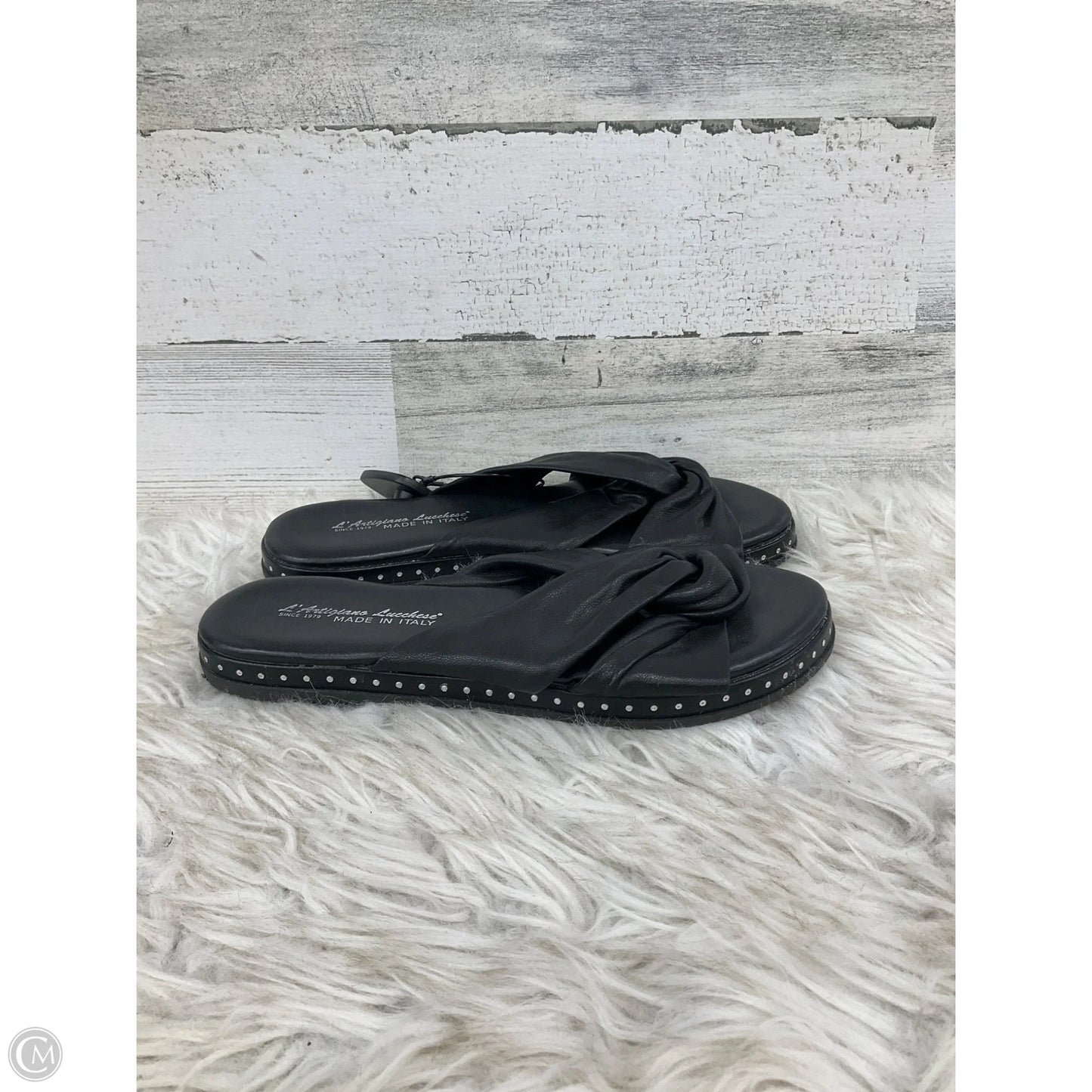 Sandals Flats By Clothes Mentor In Black, Size: 9