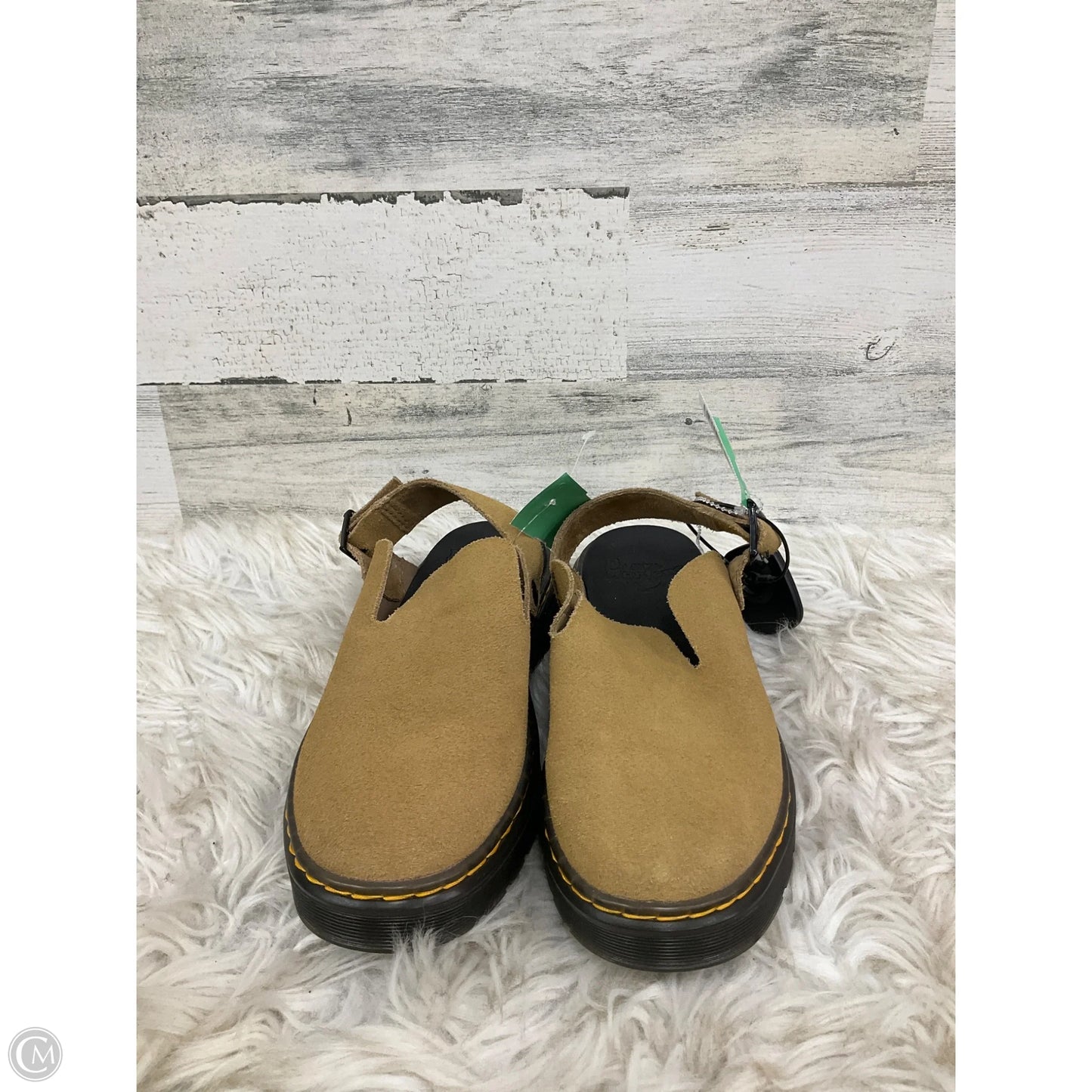 Shoes Flats By Dr Martens In Tan, Size: 6