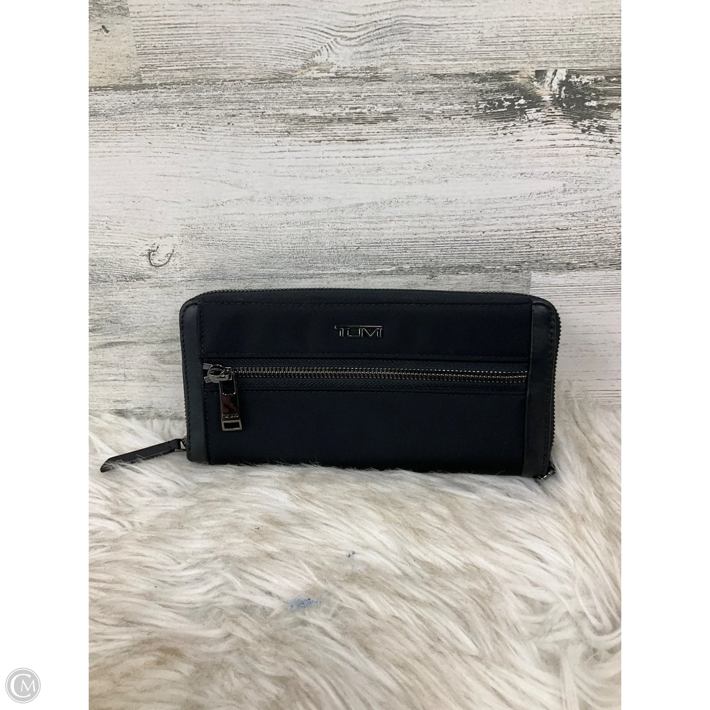 Wallet Designer By Tumi, Size: Large