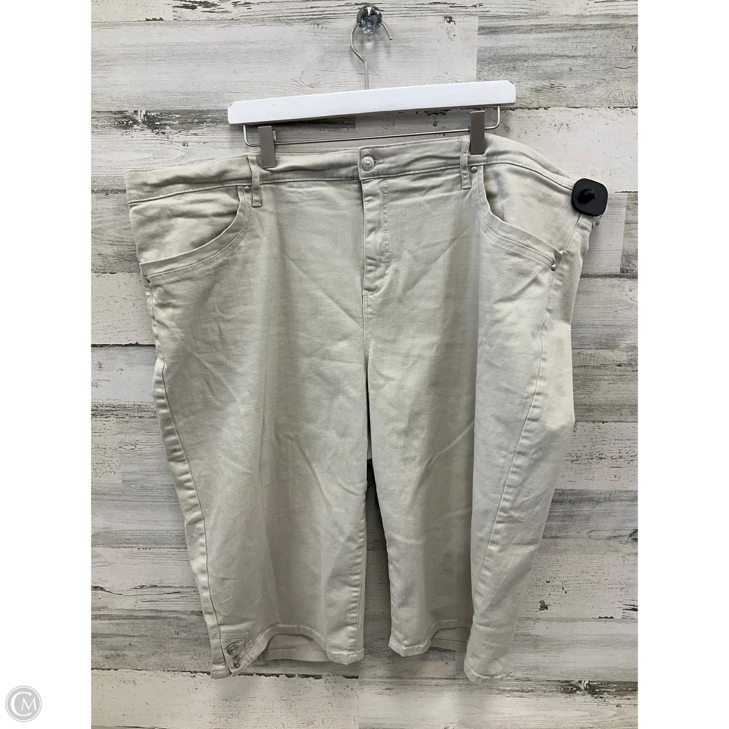 Capris By Gloria Vanderbilt In Tan, Size: 24