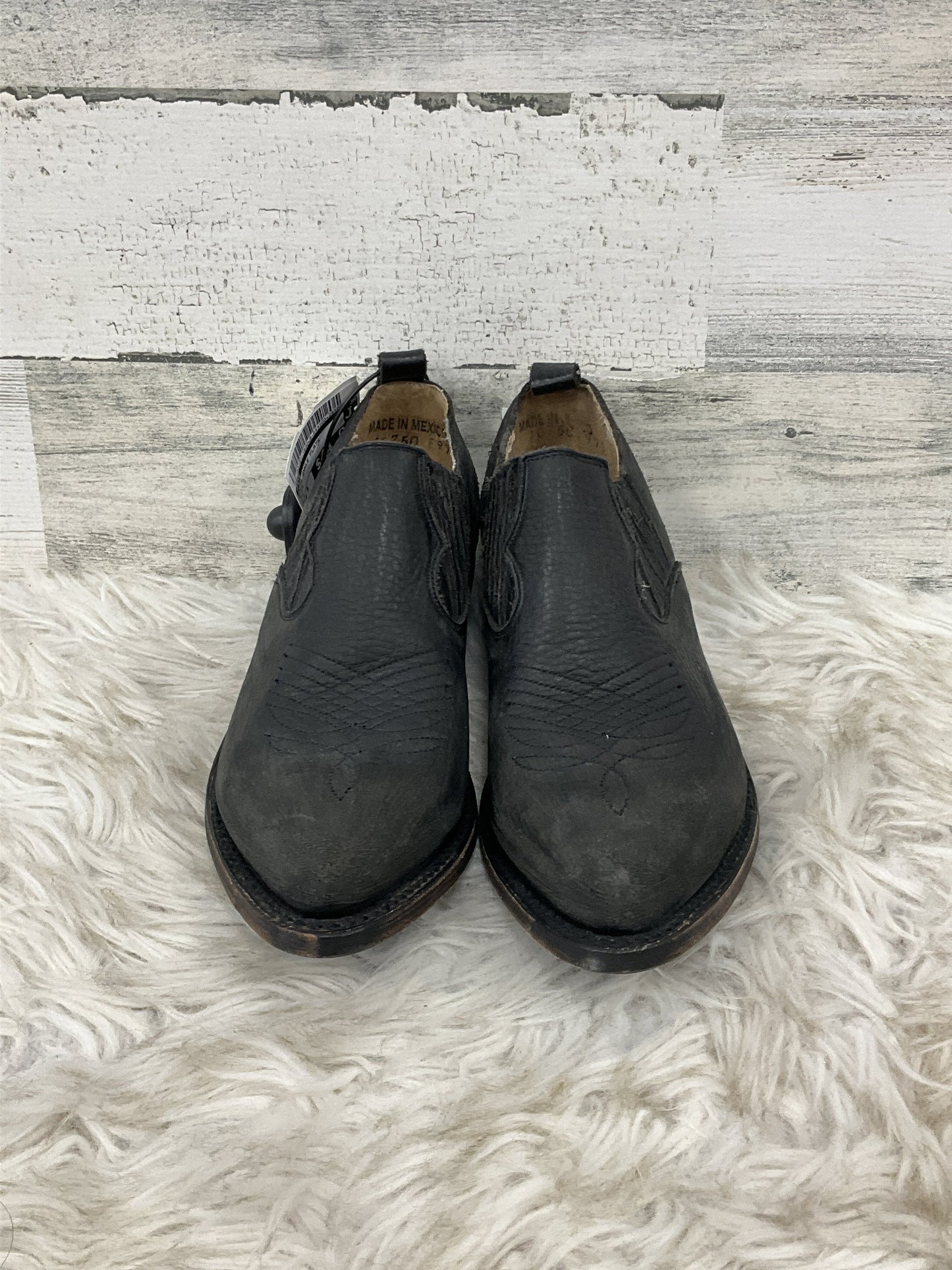 Boots Ankle Flats By Frye Size: 6.5