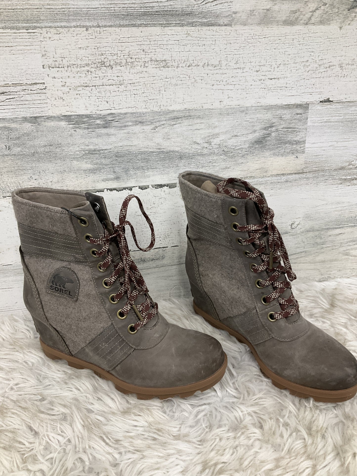 Boots Ankle Heels By Sorel Size: 10.5