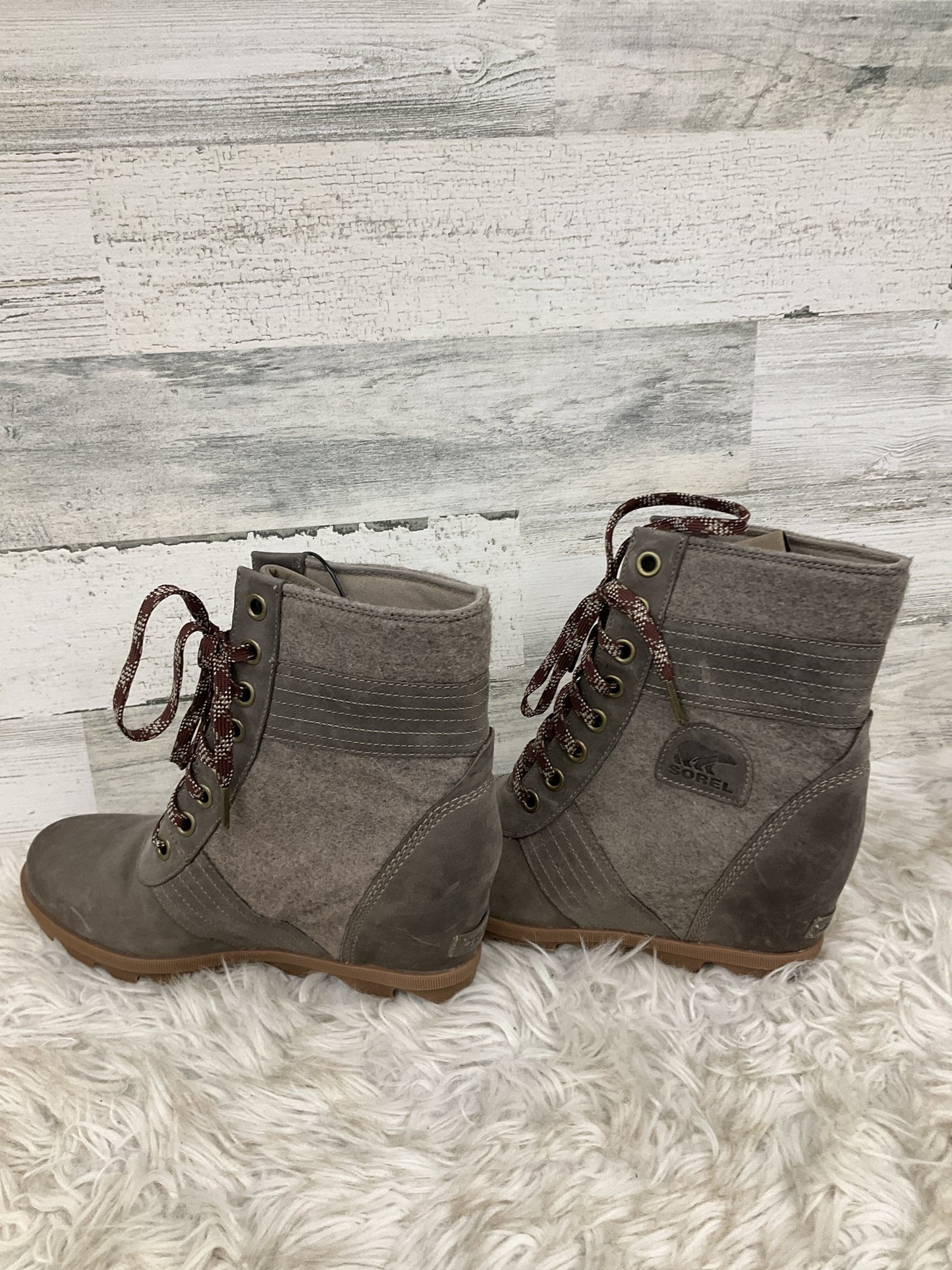 Boots Ankle Heels By Sorel Size: 10.5