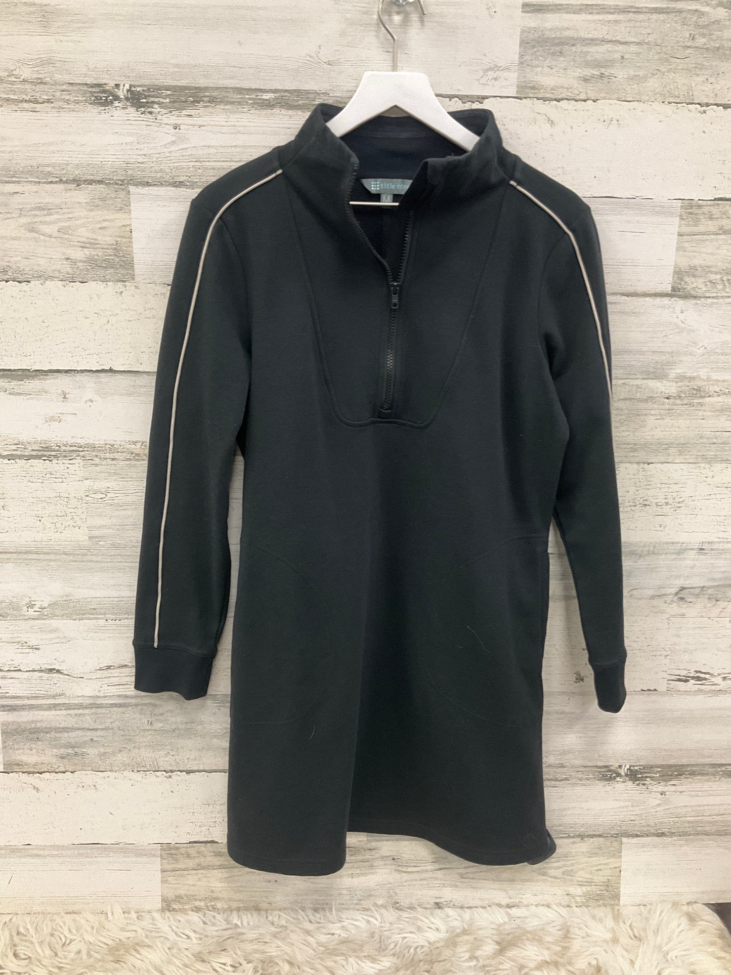Dress Casual Short By Title Nine In Black, Size: M