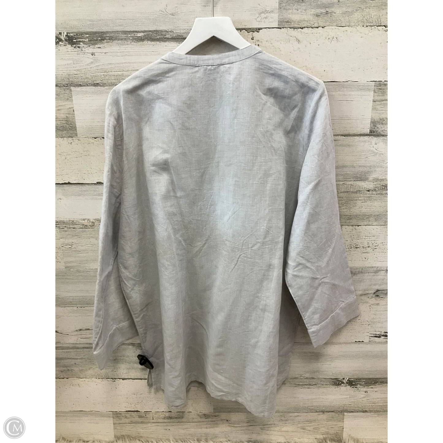 Top 3/4 Sleeve By Chicos In Grey, Size: Xl