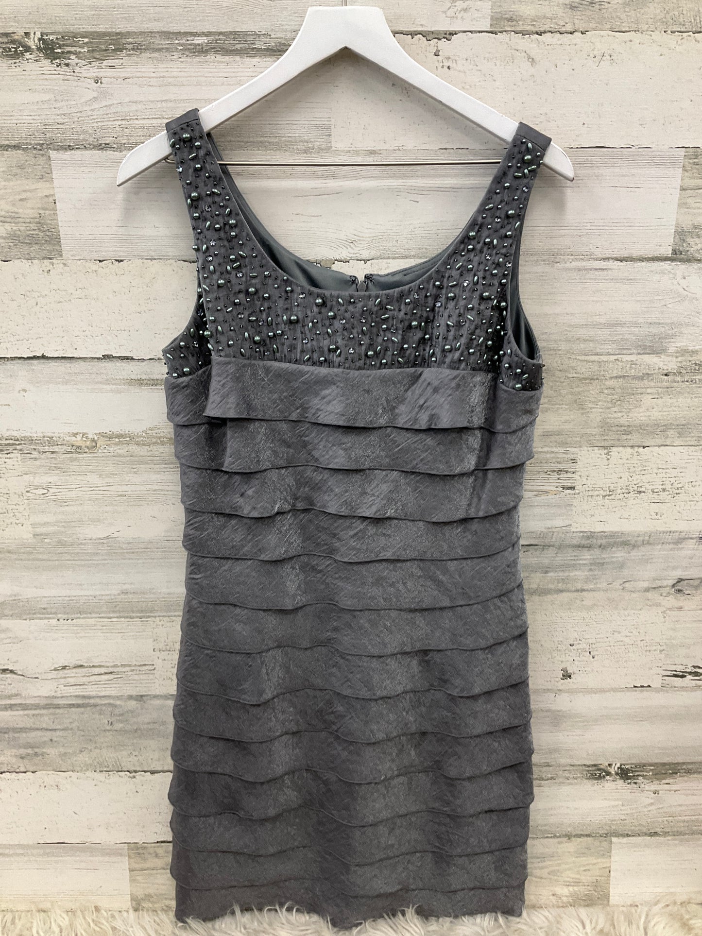 Dress Party Midi By Jessica Howard In Silver, Size: 12