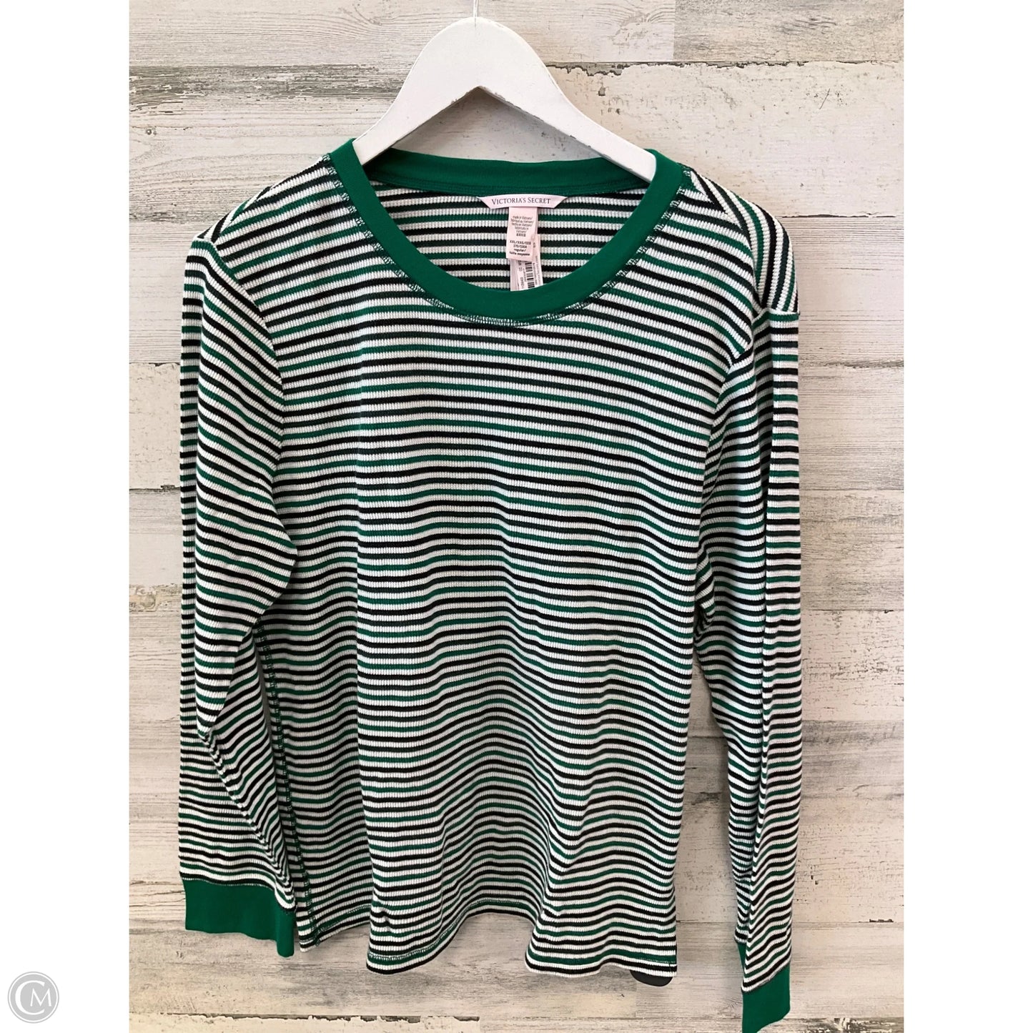 Top Long Sleeve By Victorias Secret In Green, Size: 2x