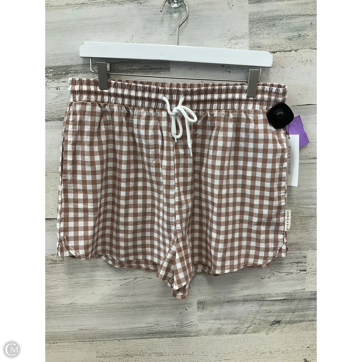 Shorts By Clothes Mentor In Cream & White, Size: 12