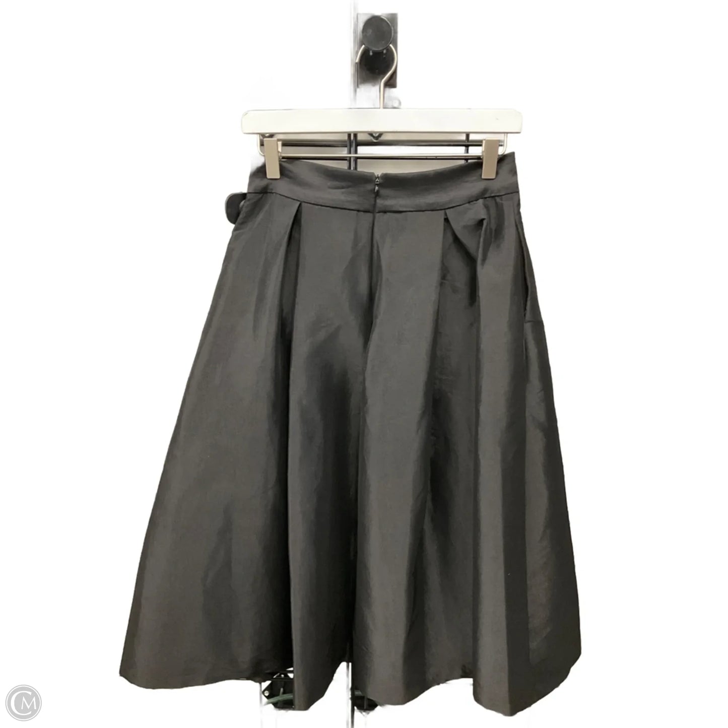 Skirt Midi By Clothes Mentor In Black, Size: 6