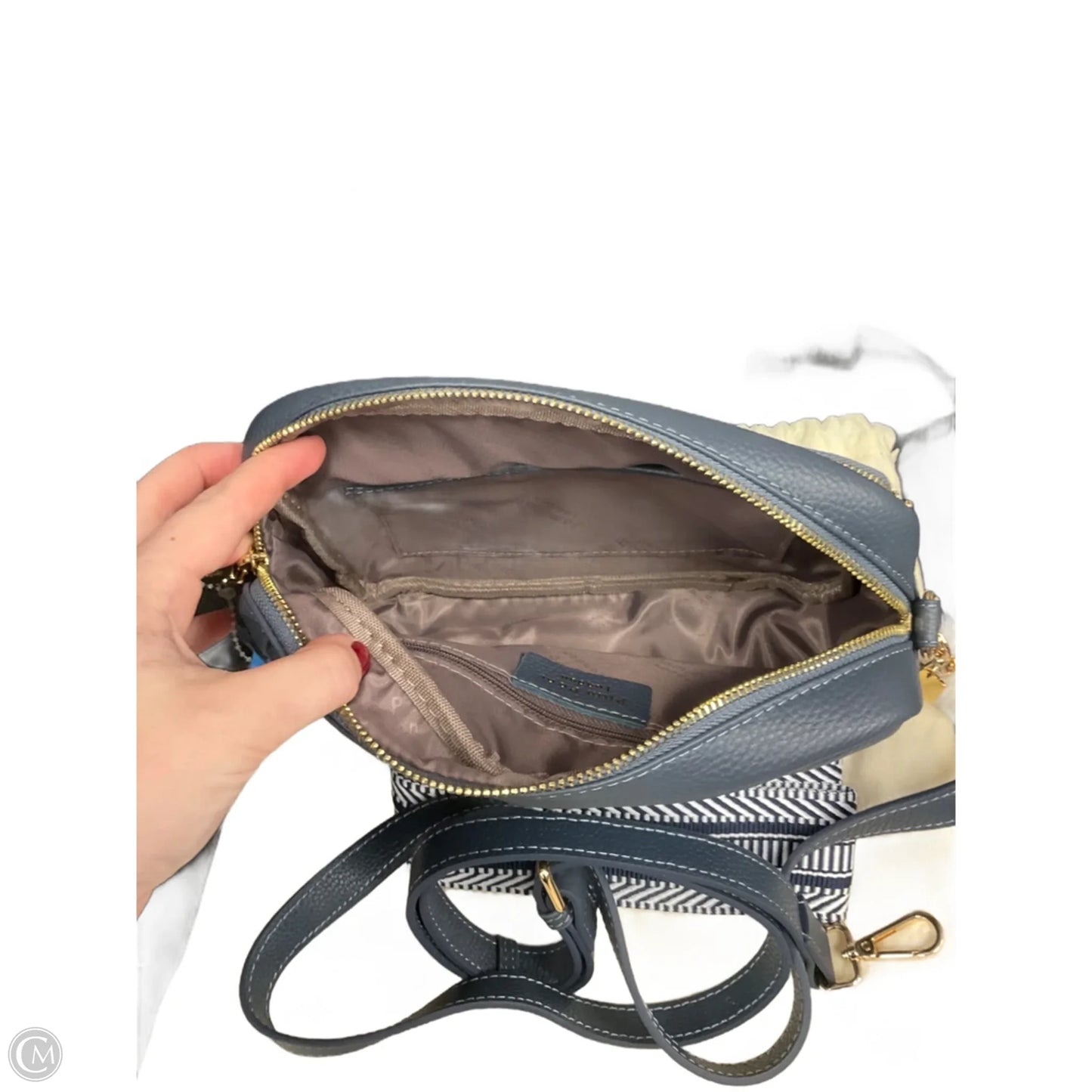 Crossbody Leather By Clothes Mentor, Size: Medium