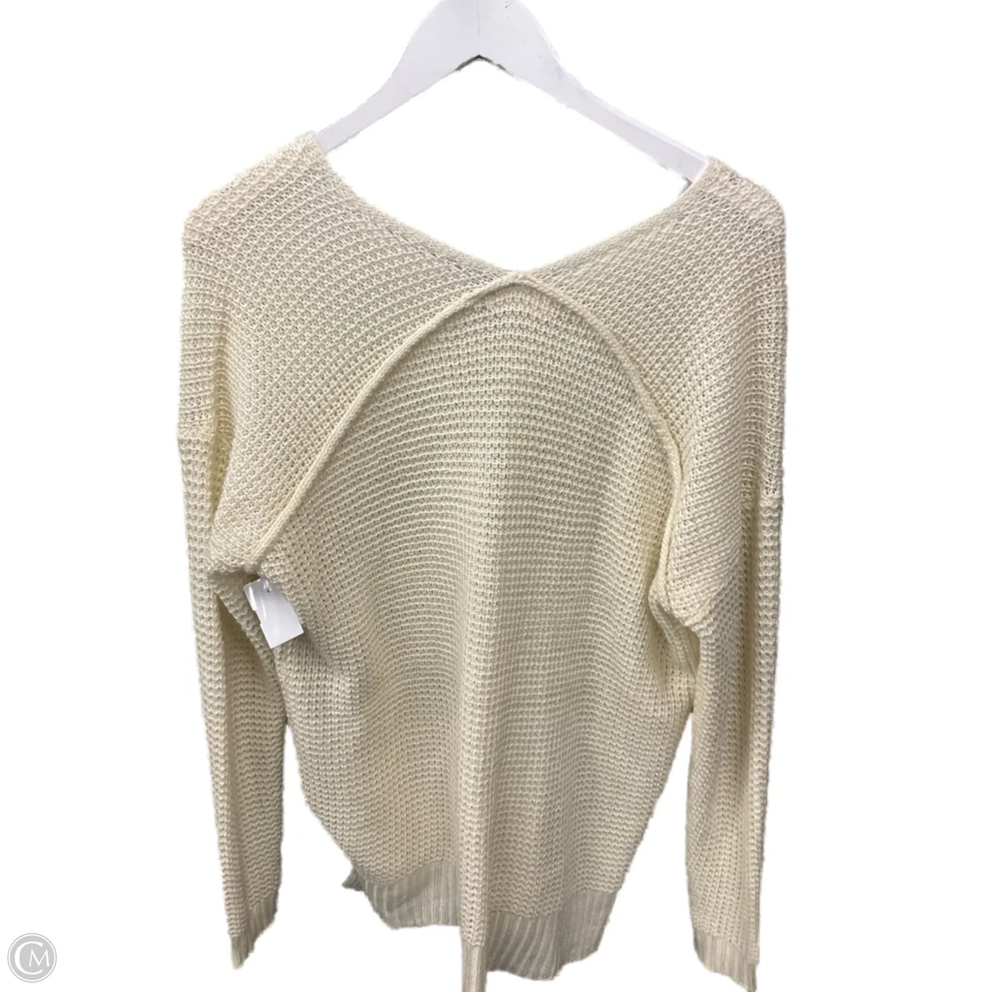 Sweater By Clothes Mentor In Cream, Size: M