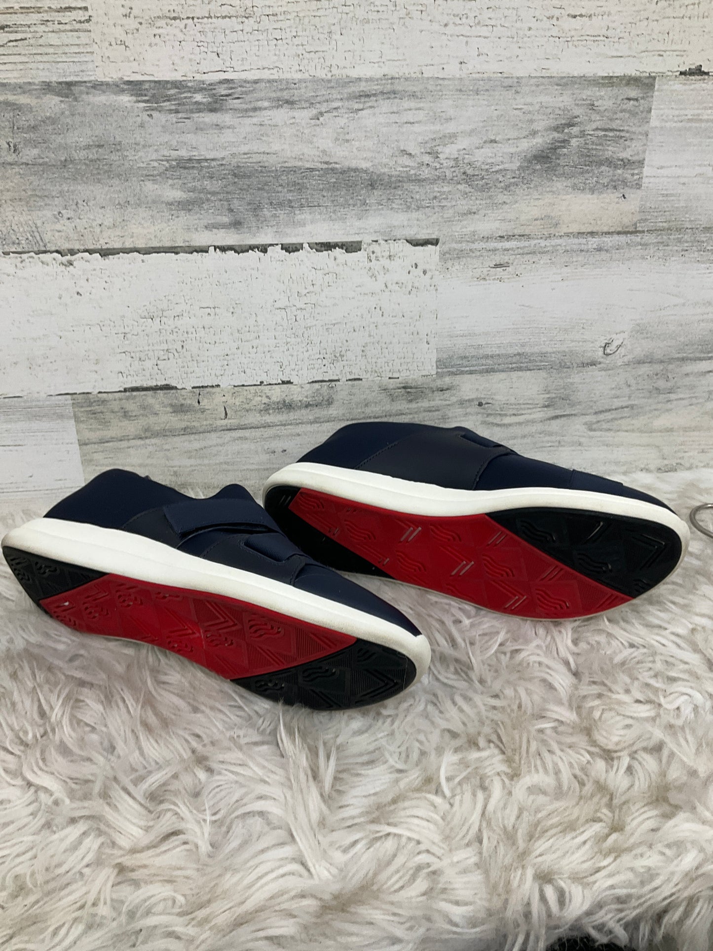 Shoes Sneakers By Tommy Hilfiger In Navy, Size: 10