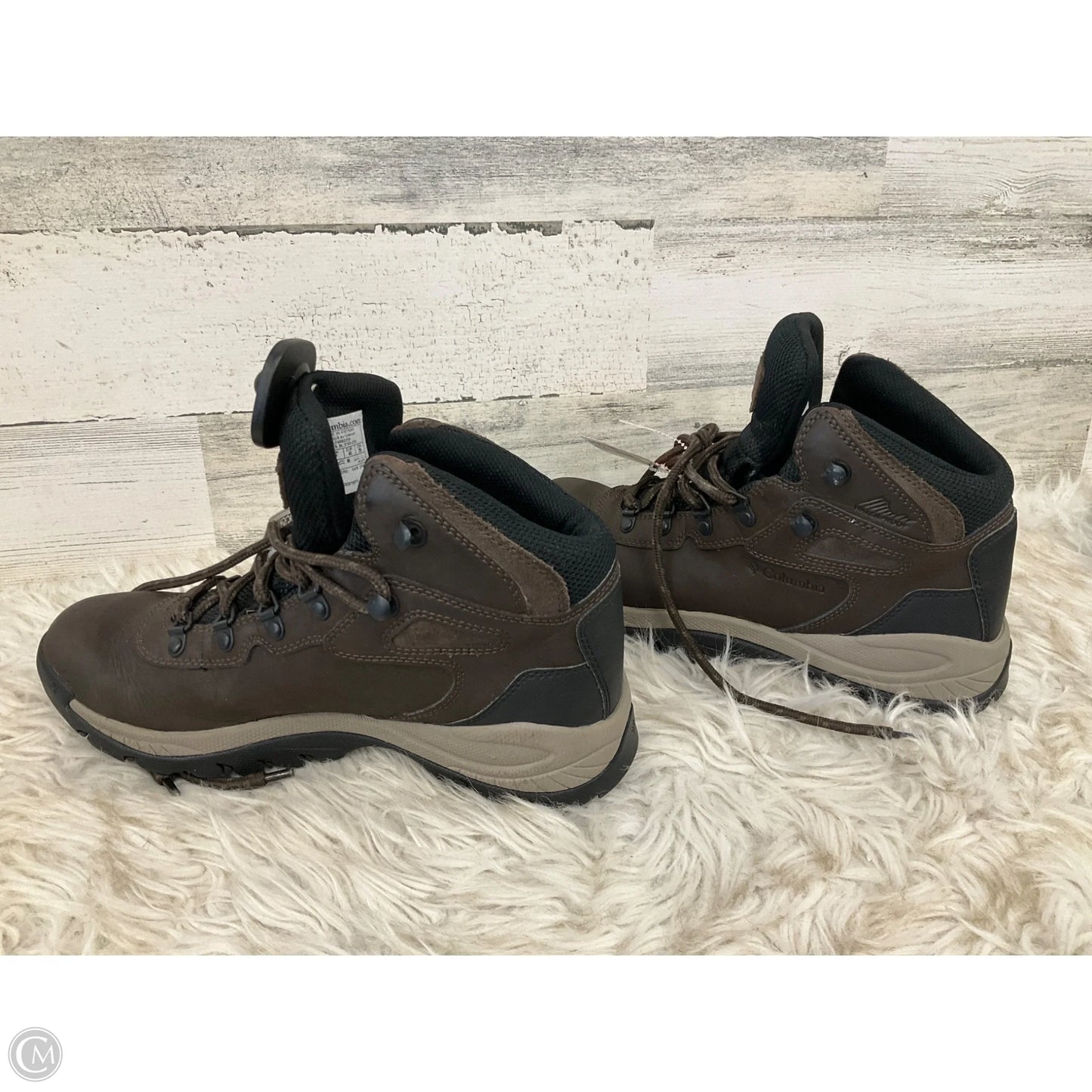 Boots Hiking By Columbia In Bronze, Size: 9