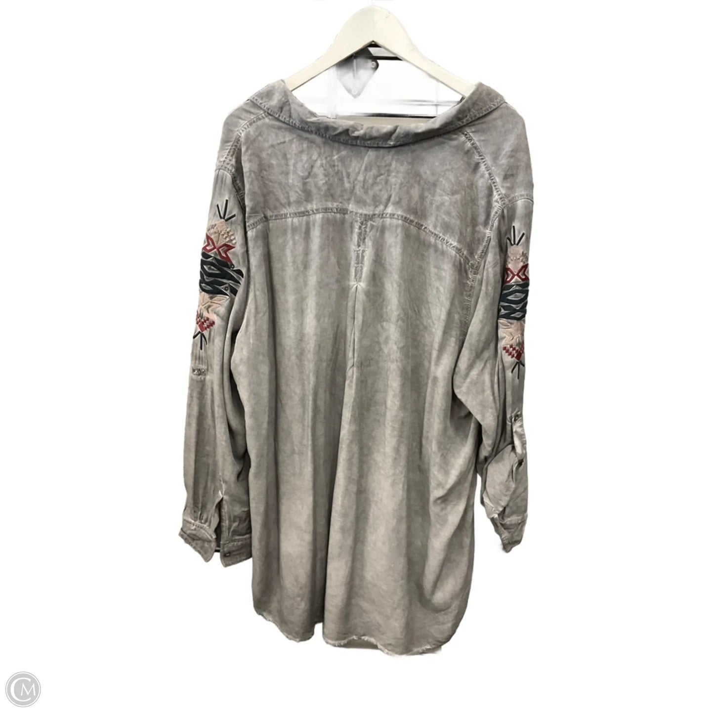 Top Long Sleeve By Clothes Mentor In Grey, Size: 2x