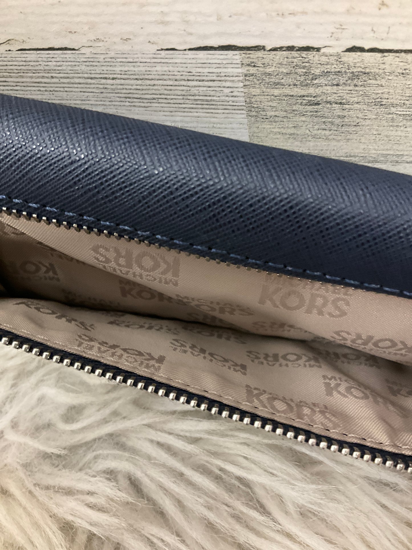 Wallet Designer By Michael Kors Size: Medium