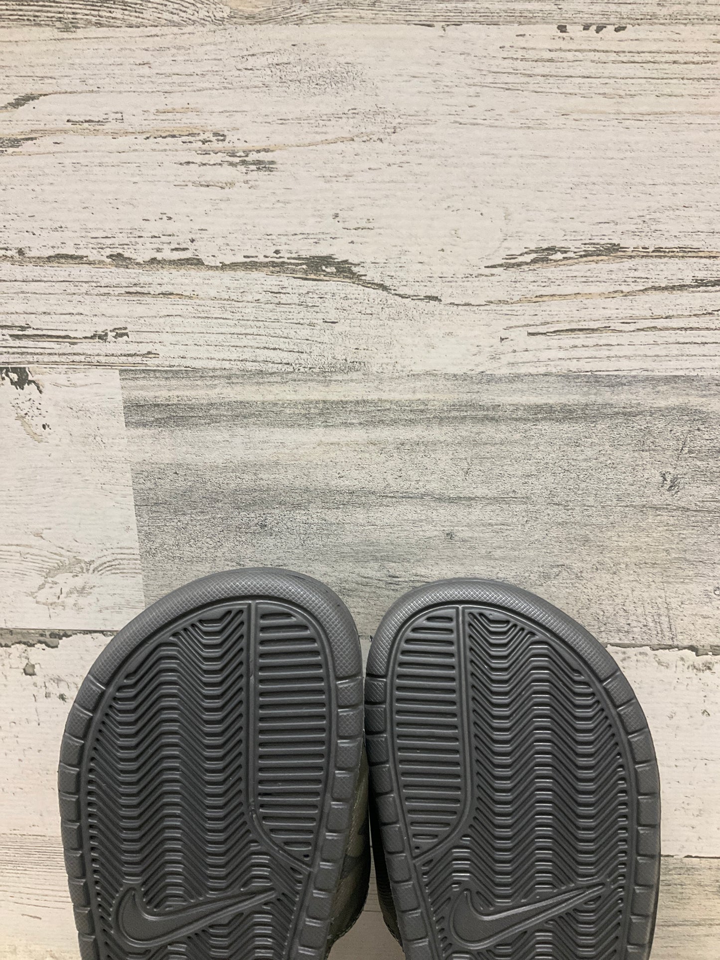 Sandals Flats By Nike Size: 6