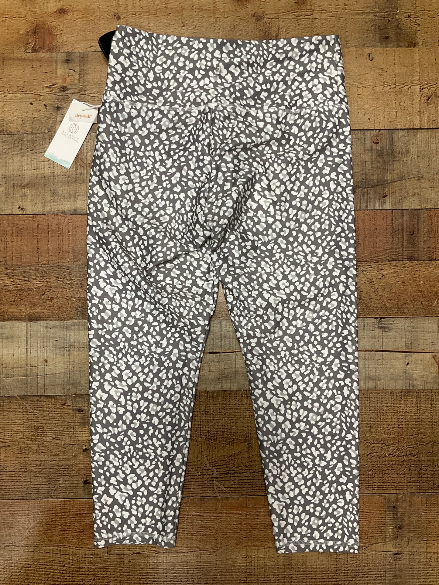 Athletic Capris By Balance Collection Size: L