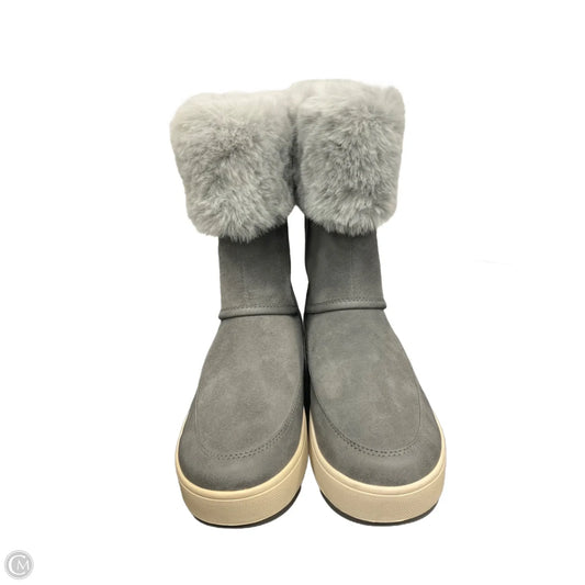 Boots Mid-calf Flats By Koolaburra By Ugg In Grey, Size: 6