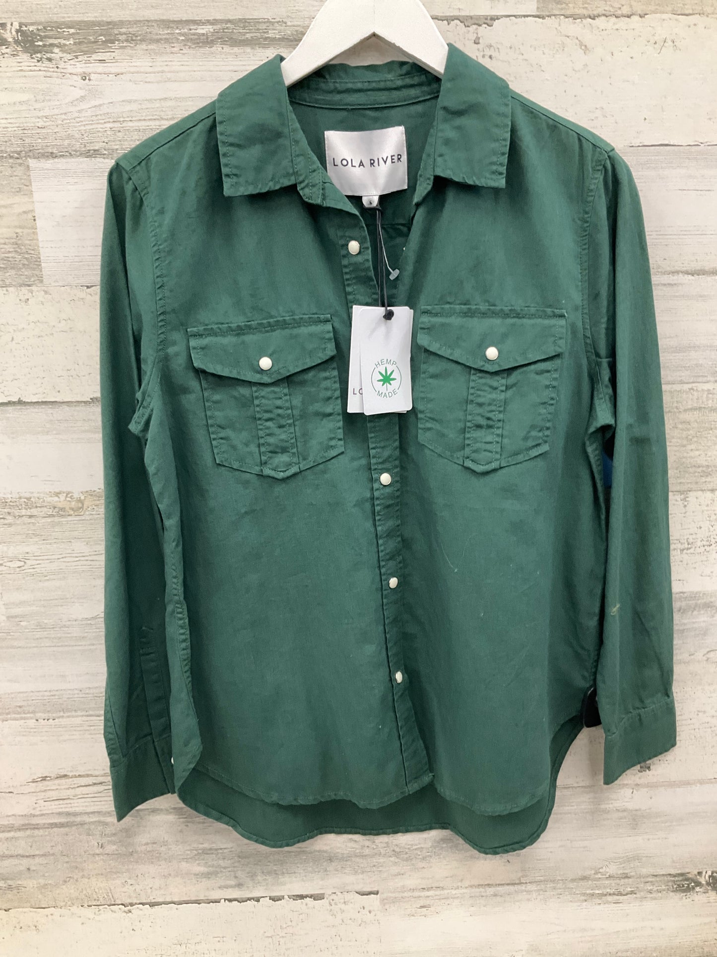 Top Long Sleeve By Clothes Mentor In Green, Size: S