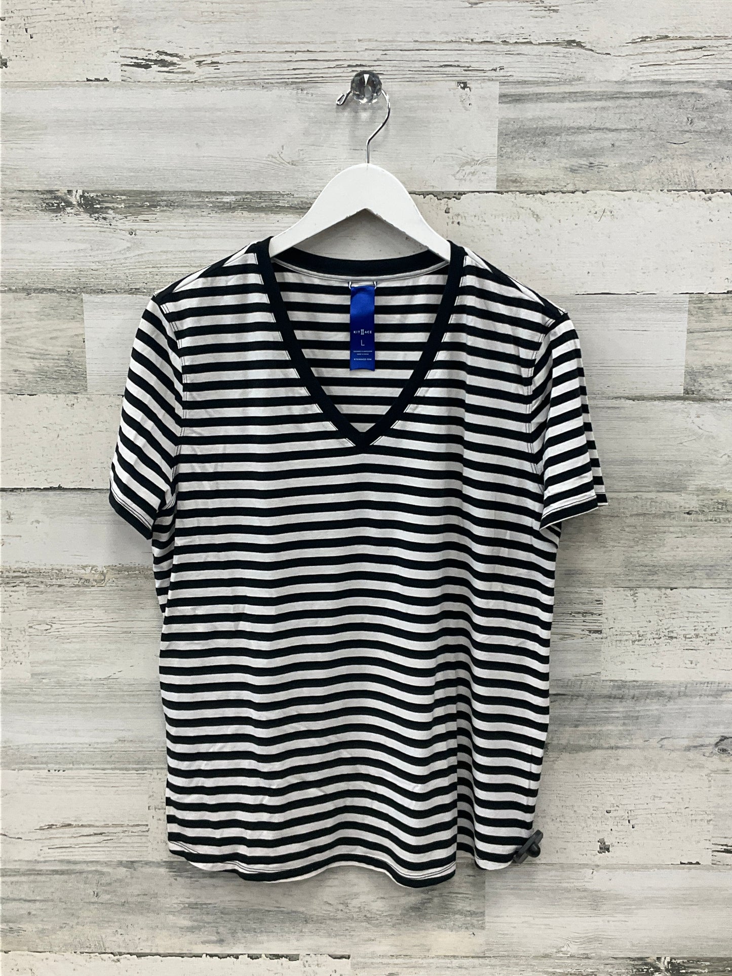 Top Short Sleeve By Cmb In Black & White, Size: L