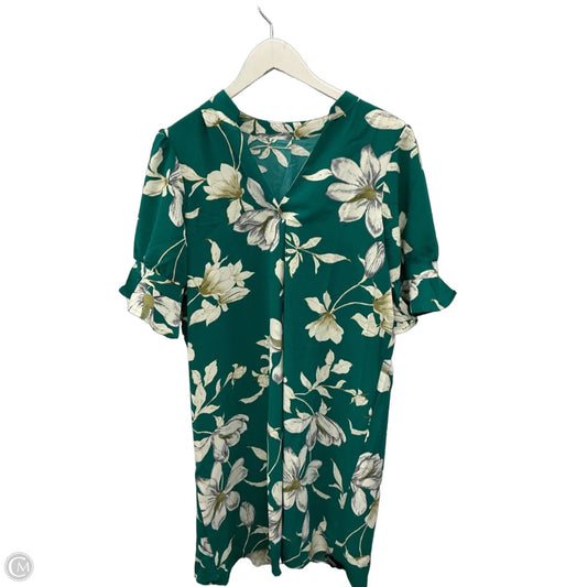 Dress Casual Short By Cmf In Green, Size: L