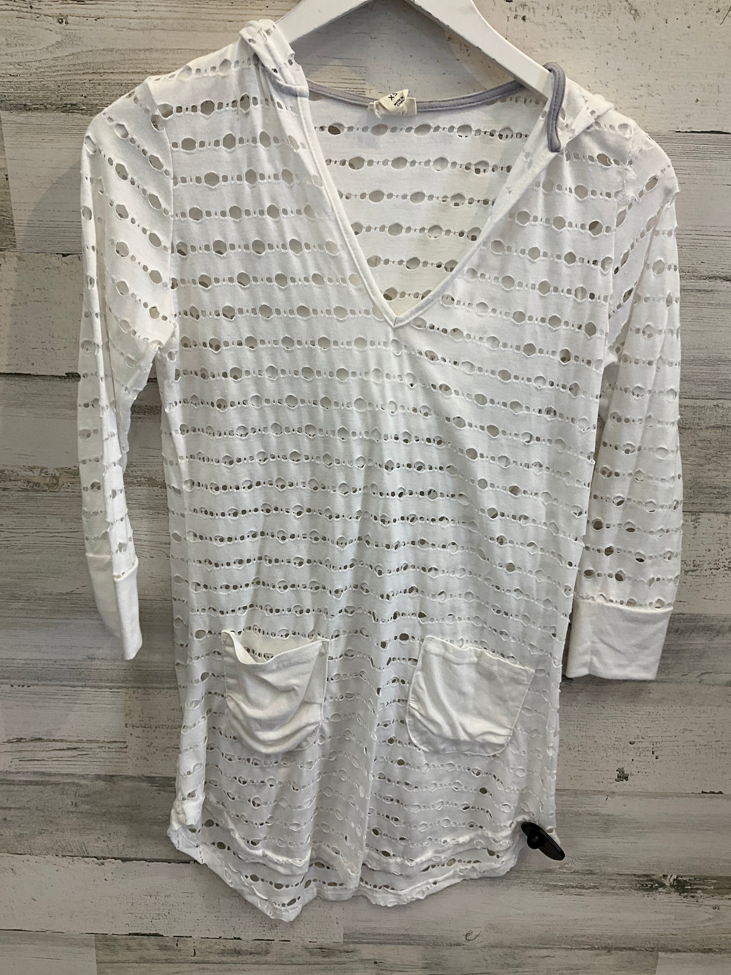 Swimwear Cover-up By Clothes Mentor In White, Size: Xs