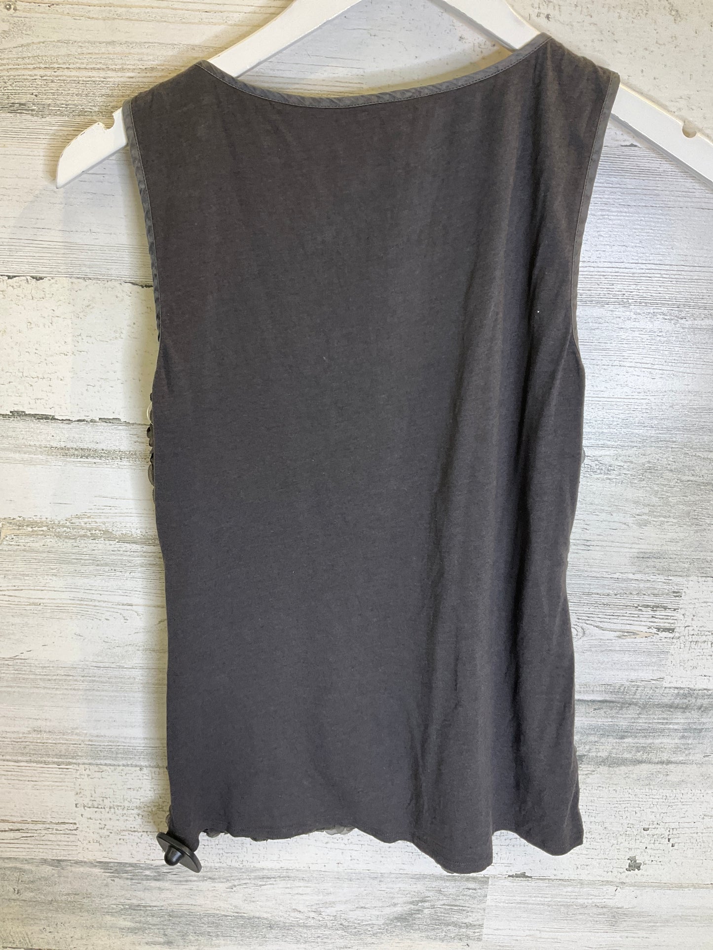 Top Sleeveless By Clothes Mentor In Grey, Size: S