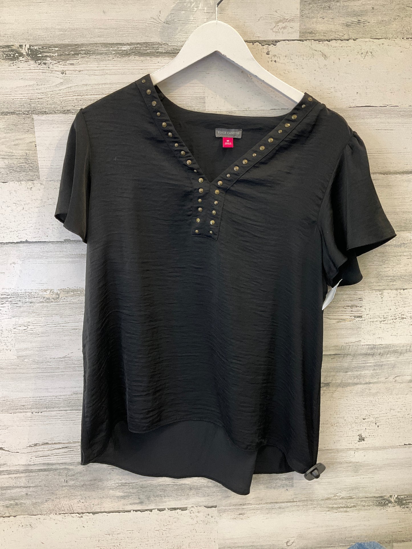 Top Short Sleeve By Vince Camuto In Black, Size: M