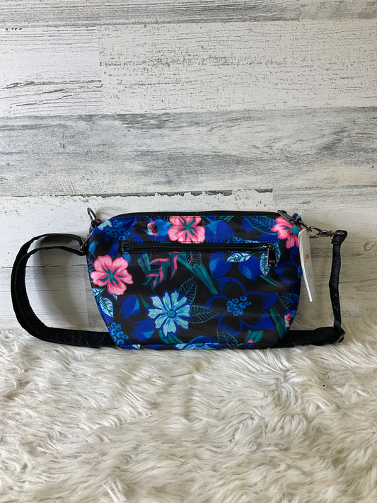 Crossbody By Clothes Mentor, Size: Medium