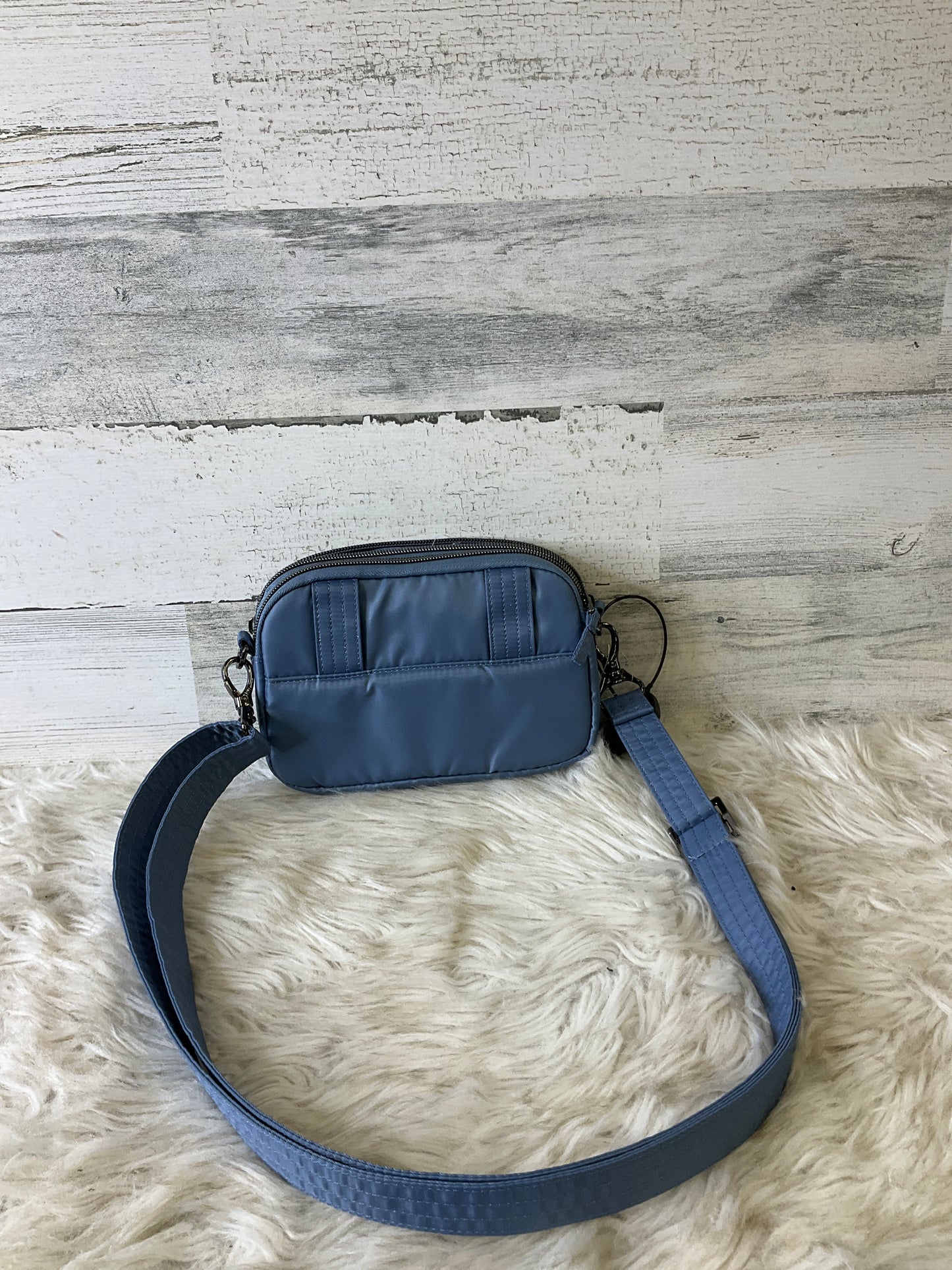 Crossbody By Clothes Mentor, Size: Small