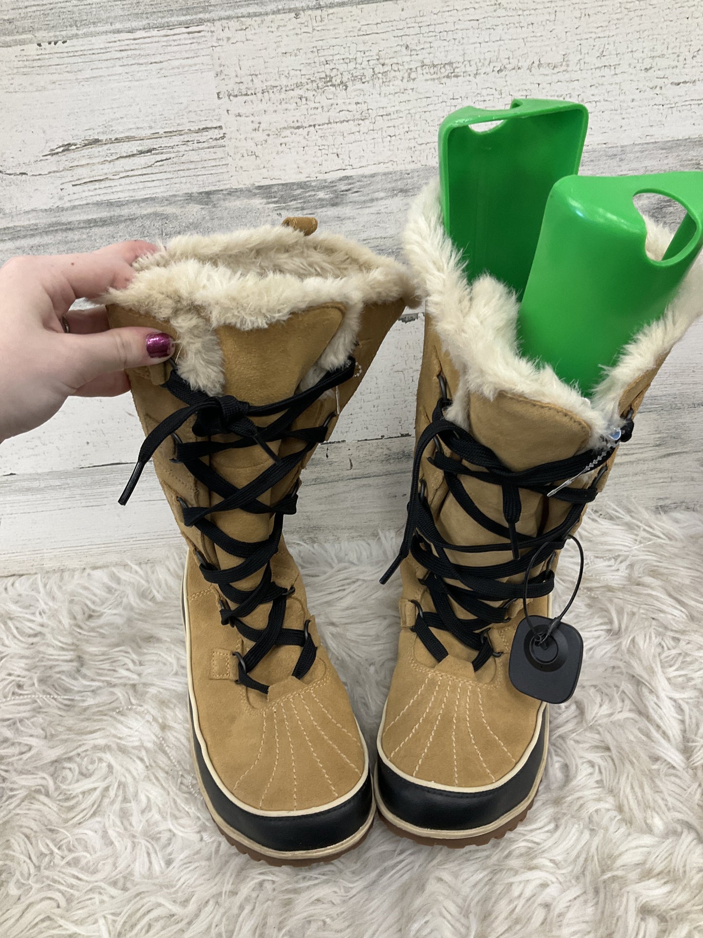 Boots Snow By Sorel  Size: 9.5