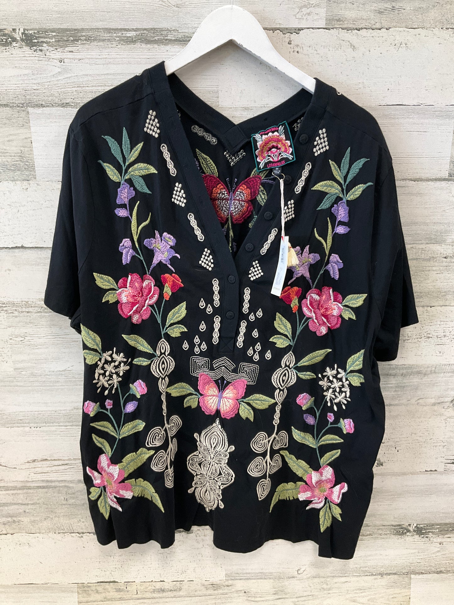 Top Short Sleeve By Johnny Was In Black, Size: 3x