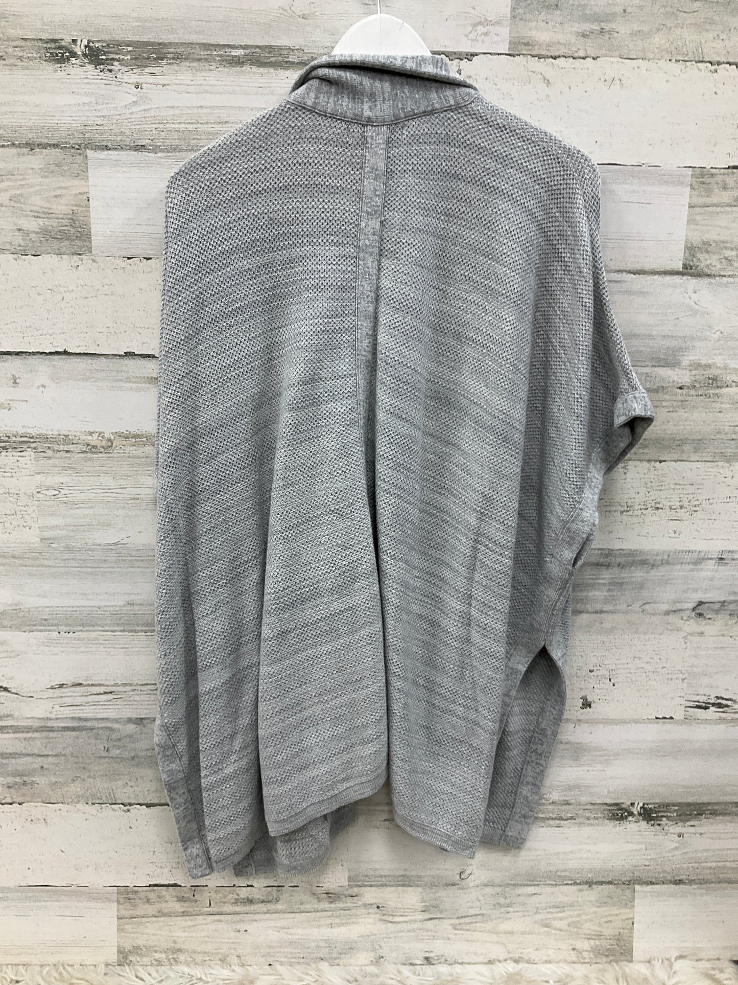 Shawl By Banana Republic In Grey, Size: S