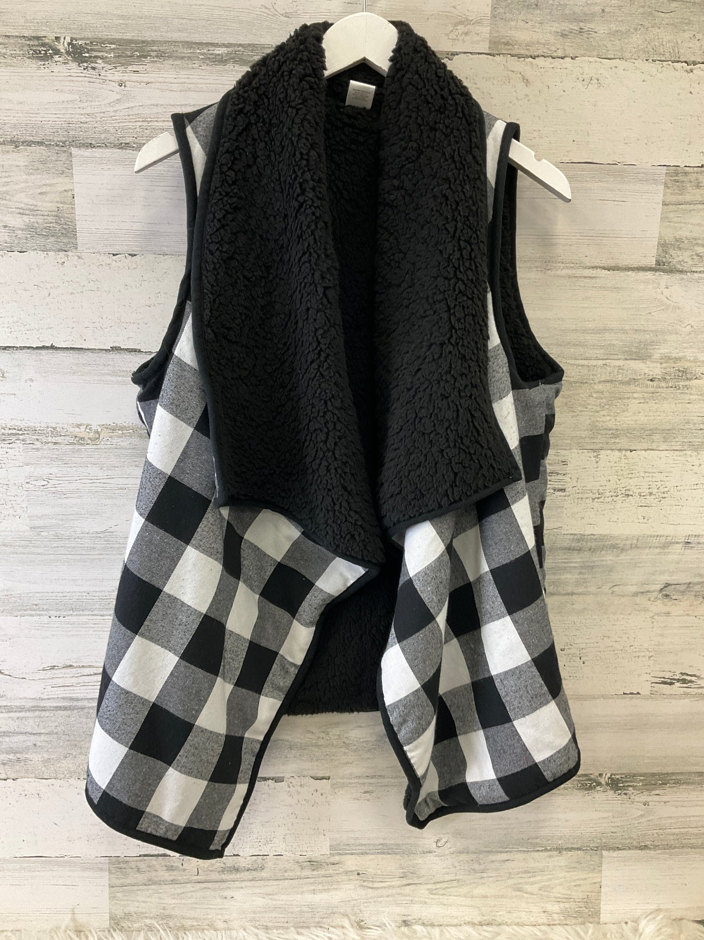 Vest Fleece By Clothes Mentor In Black & White, Size: Osfm