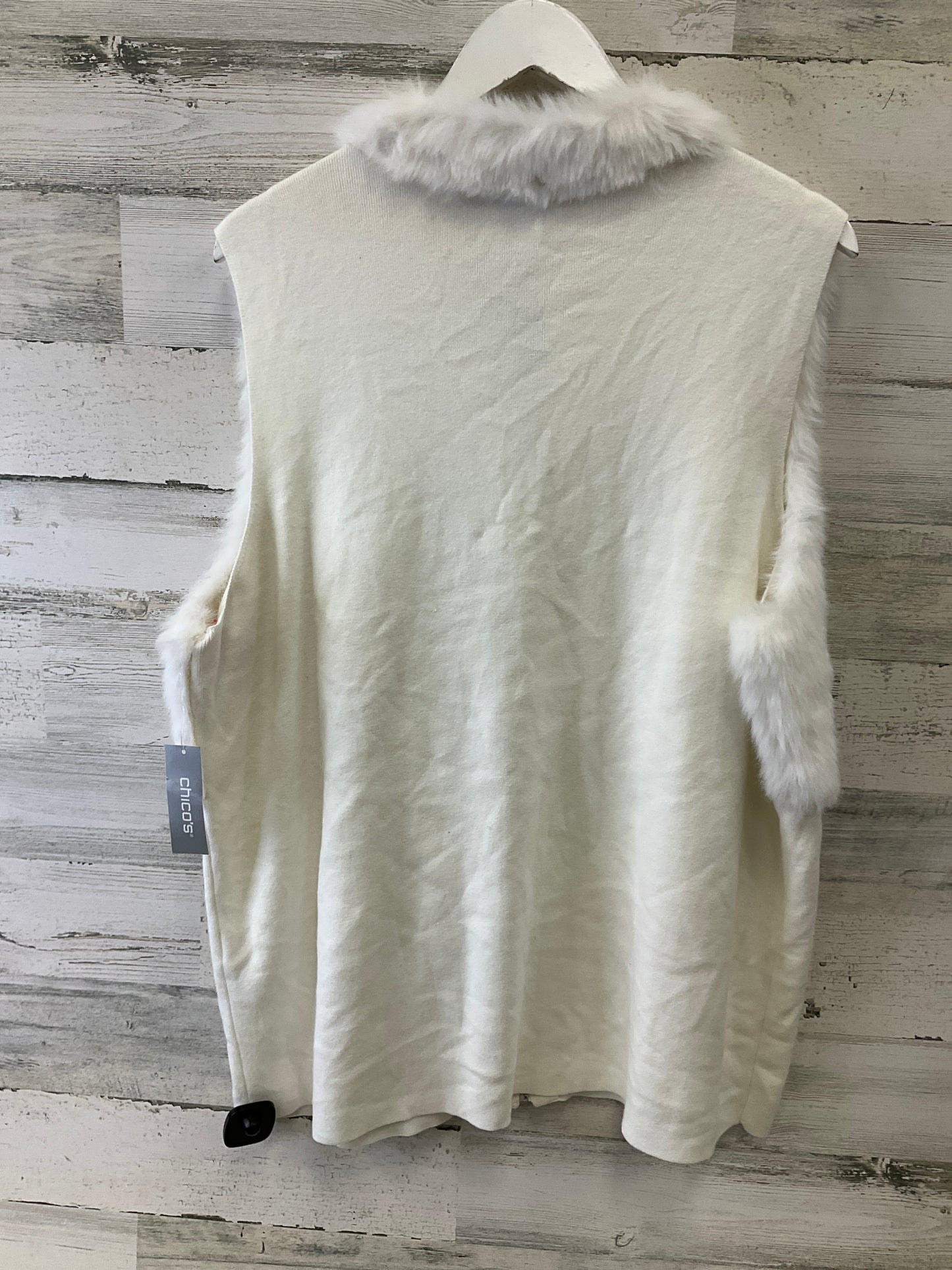 Vest Faux Fur & Sherpa By Chicos In White, Size: Xxl