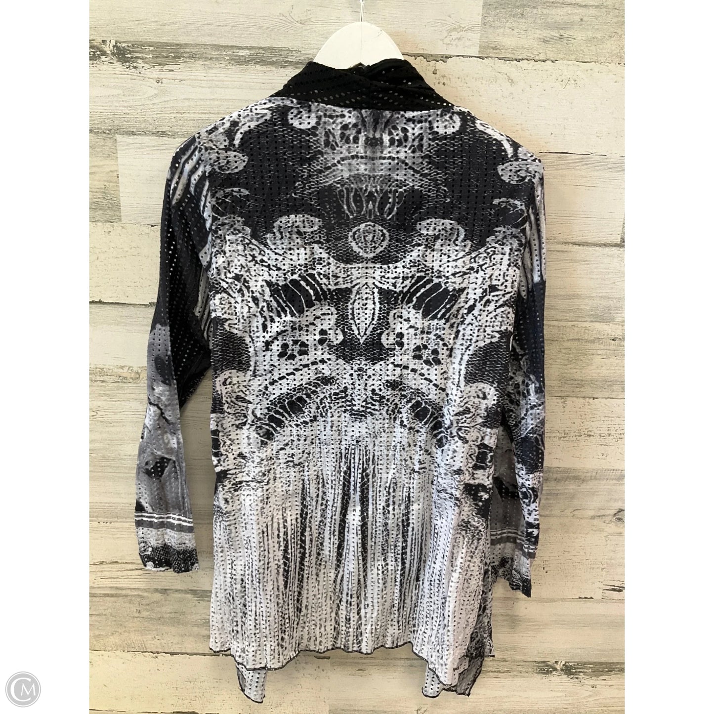 Cardigan By Clothes Mentor In Black & White, Size: S