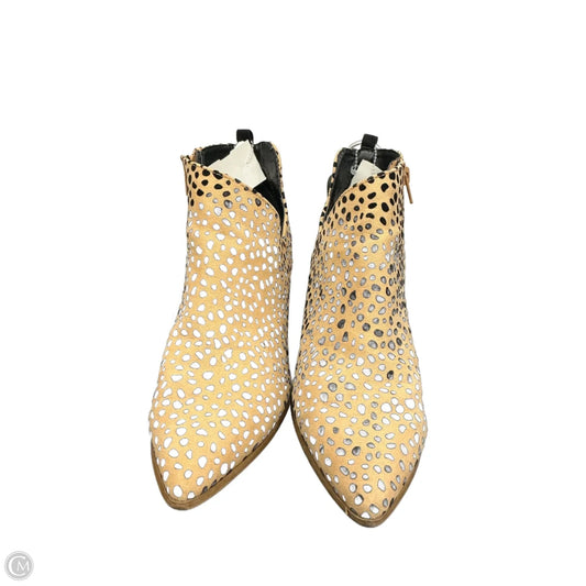 Boots Ankle Heels By Qupid In Tan, Size: 8