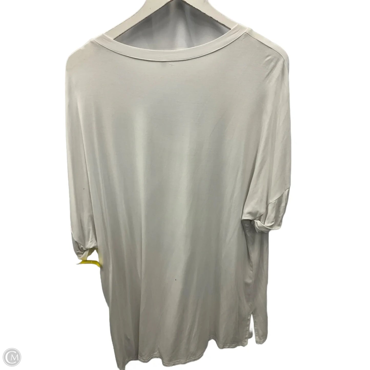 Top Short Sleeve By Clothes Mentor In White, Size: 2x