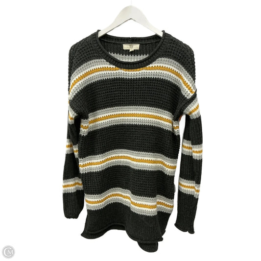 Sweater By Clothes Mentor In Grey, Size: S