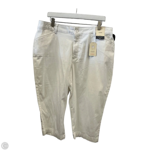 Capris By St Johns Bay In White, Size: 18