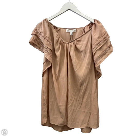 Top Short Sleeve By Chelsea And Theodore In Peach, Size: 1x