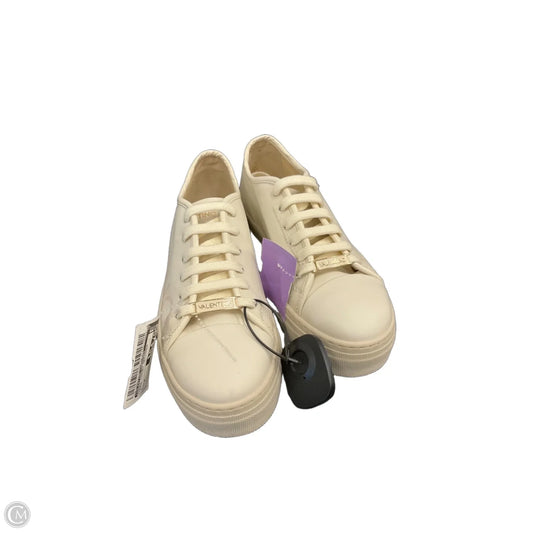 Shoes Luxury Designer By Valentino-garavani In Cream, Size: 6