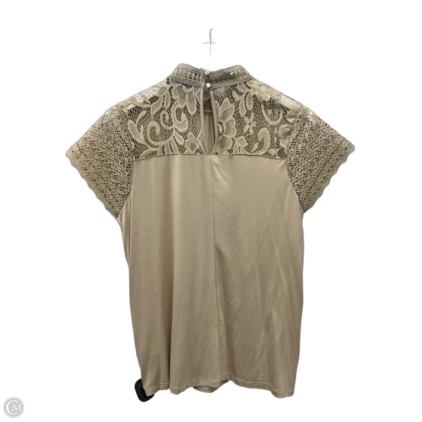 Top Short Sleeve By Cable And Gauge In Beige, Size: M