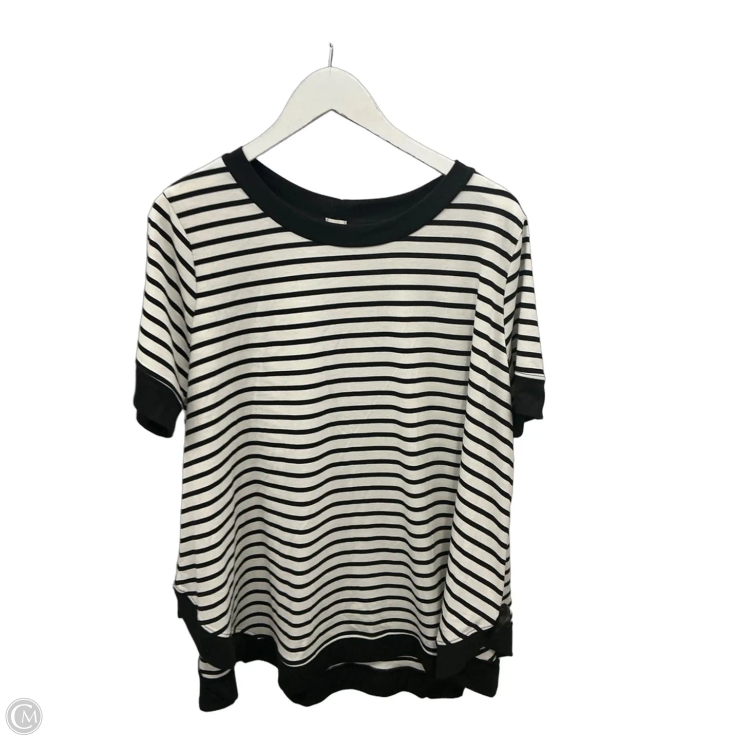 Top Short Sleeve By Like Love In Black & White, Size: 2x