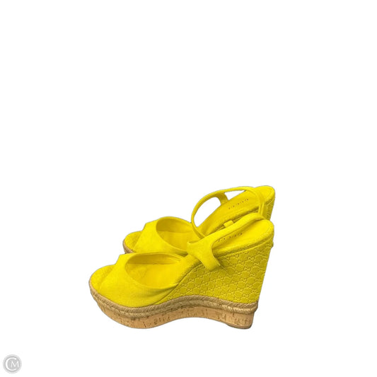 Sandals Luxury Designer By Gucci In Yellow, Size: 9.5