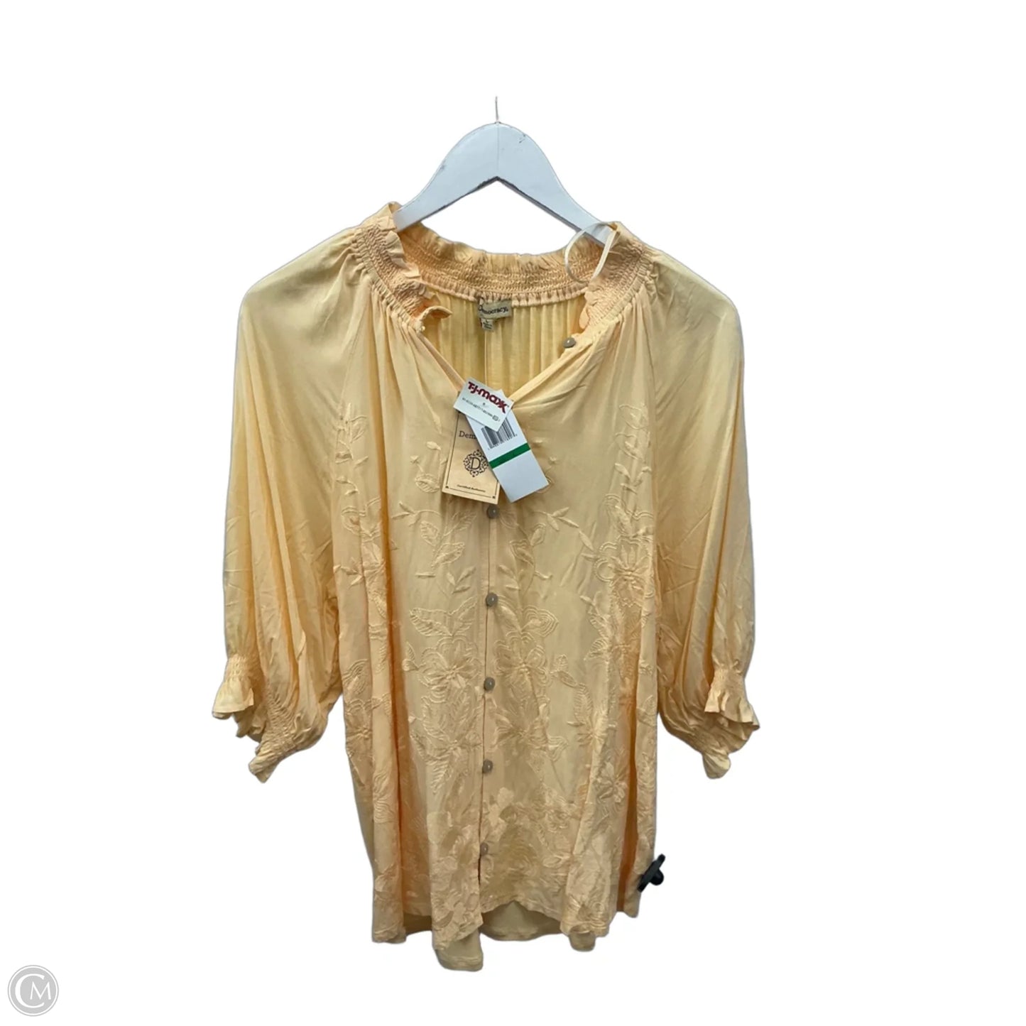 Top Short Sleeve By Democracy In Peach, Size: L
