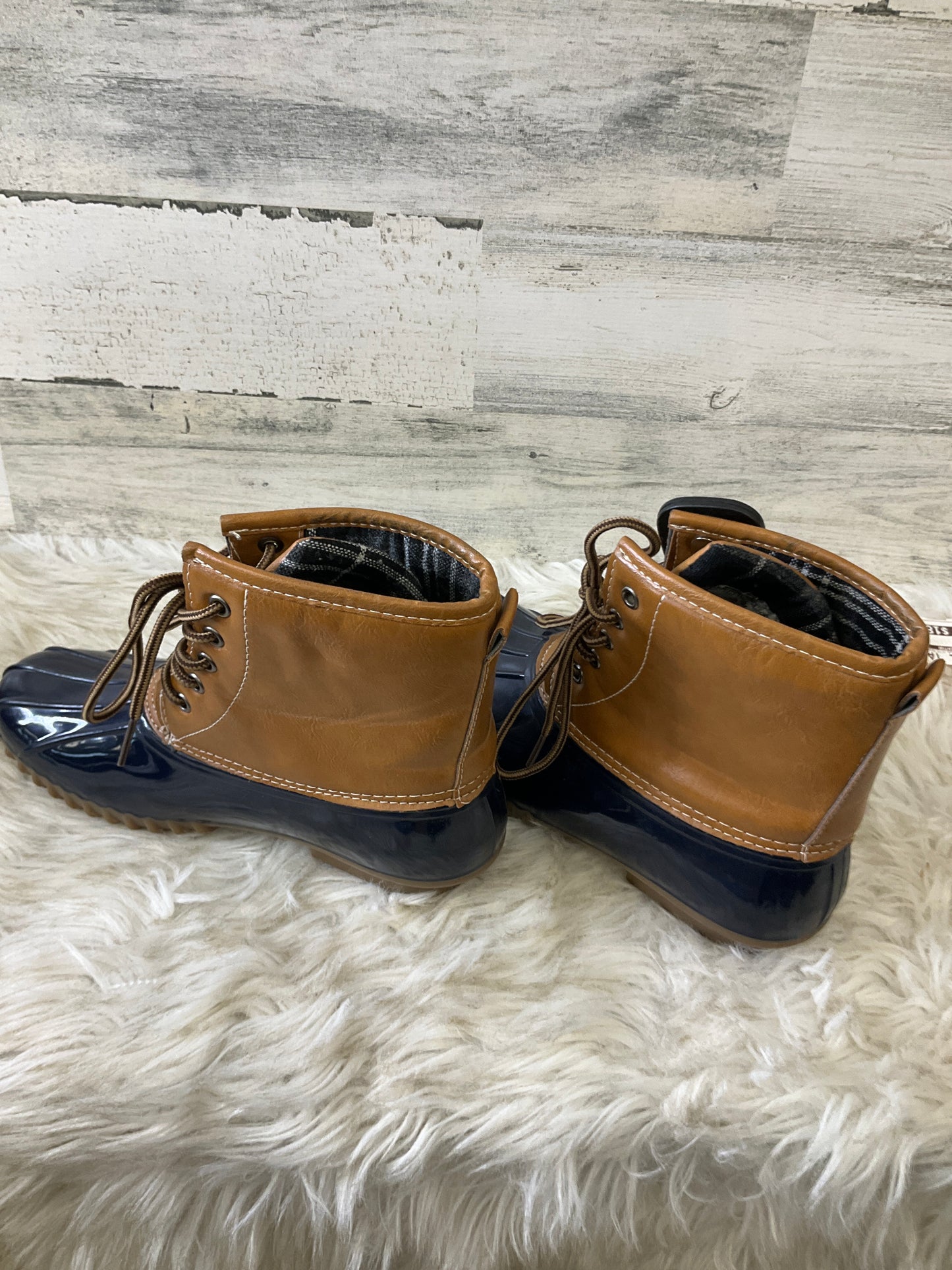 Boots Rain By Clothes Mentor In Navy, Size: 6