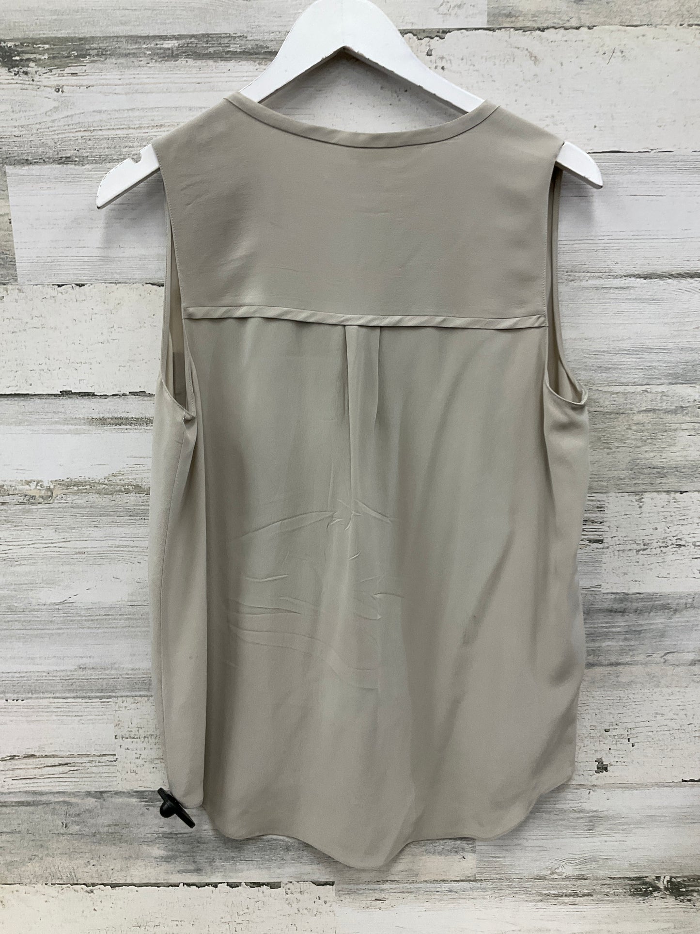 Top Sleeveless By Nordstrom In Tan, Size: M